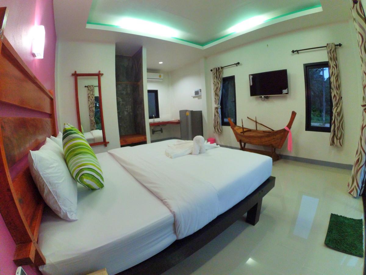 Baan Reenaa Lanta Koh Lanta Exterior photo
